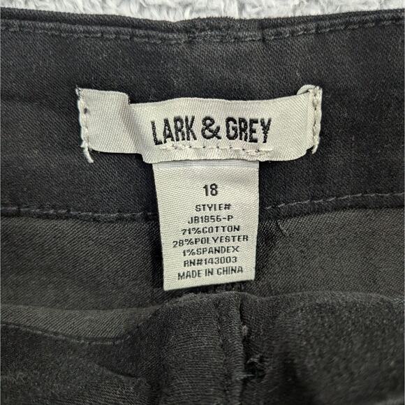 Lark + Grey Cropped Pull-On Black Cropped Wide Leg Pants Size 18 Stretch Cargo - Picture 4 of 13